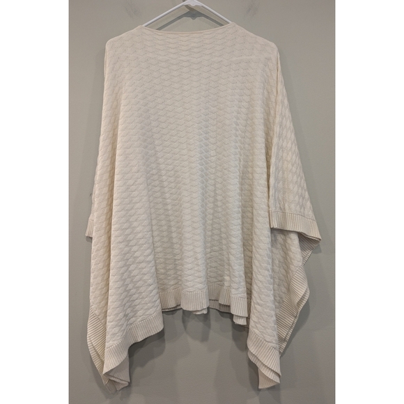 Lululemon Divinity Woven Poncho in Ivory One Size - Picture 5 of 5
